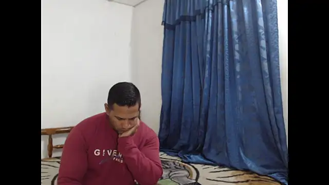 Snapshot of lover_1994 chatting on October 1, 2025, 8:30 am lover 1994 online show from October 1, 2025, 8:30 am