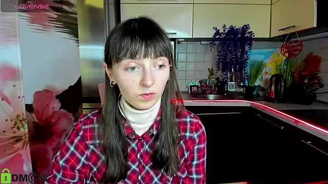 TayanaJons online show from February 14, 2026, 8:14 am