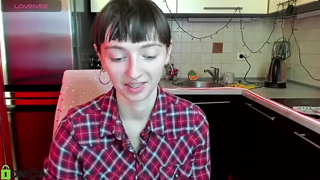 TayanaJons online show from March 7, 2025, 8:02 am