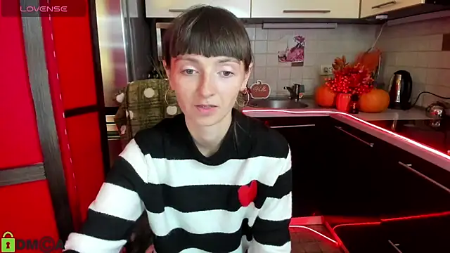 TayanaJons online show from October 13, 2025, 6:59 am