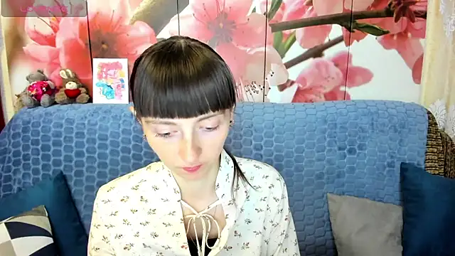 TayanaJons online show from May 31, 2026, 8:20 am