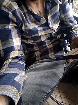 Freezing Duck online show from February 10, 2026, 2:38 pm