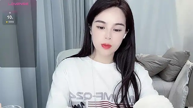 hknana online show from February 18, 2025, 2:38 pm