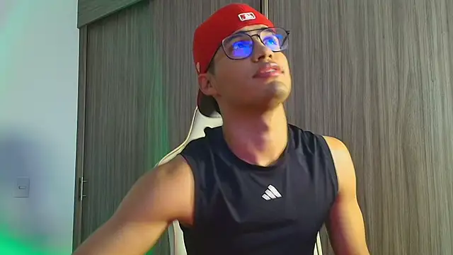 Jimmy Leeh  online show from November 27, 2025, 3:51 am