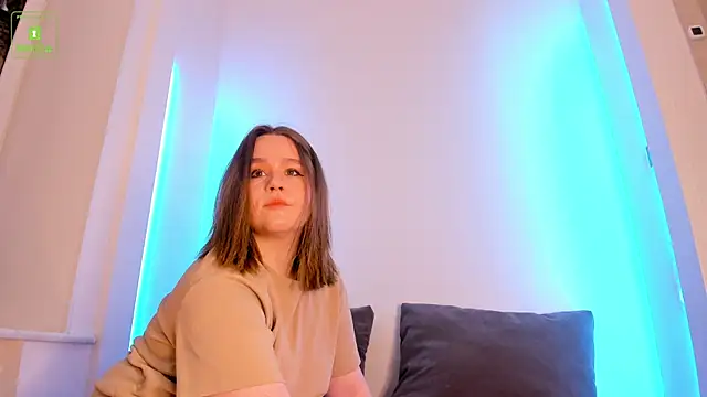 Snapshot of ErikaLust chatting on January 12, 2026, 4:08 am ErikaLust online show from January 12, 2026, 4:08 am