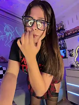 crystal bunny7 online show from February 4, 2026, 1:44 am