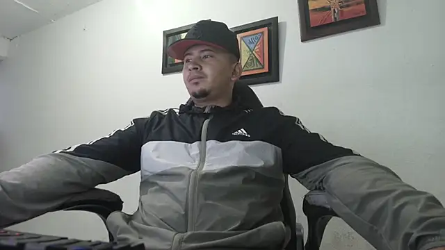 myke andrade online show from September 18, 2025, 10:51 am