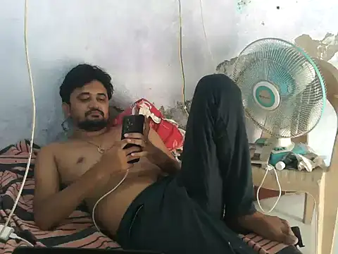 Snapshot of Rocobodymassager chatting on July 15, 2026, 10:55 am Rocobodymassager online show from July 15, 2026, 10:55 am