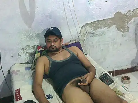 Snapshot of Rocobodymassager chatting on July 28, 2026, 2:13 pm Rocobodymassager online show from July 28, 2026, 2:13 pm