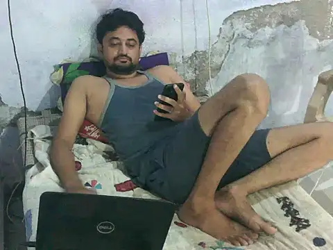 Snapshot of Rocobodymassager chatting on August 1, 2026, 4:10 am Rocobodymassager online show from August 1, 2026, 4:10 am