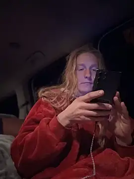 Snapshot of GoldenFlameGoddess chatting on February 13, 2026, 2:06 pm GoldenFlameGoddess online show from February 13, 2026, 2:06 pm