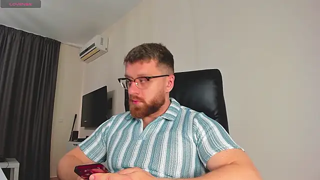 Findom guy online show from March 10, 2026, 6:28 am