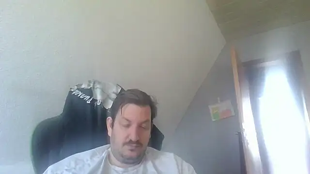 Snapshot of Golffahrer1982 chatting on February 20, 2026, 11:34 am Golffahrer1982 online show from February 20, 2026, 11:34 am