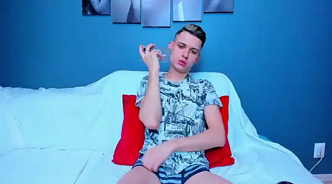 andboyfor6 online show from January 22, 2025, 9:35 am