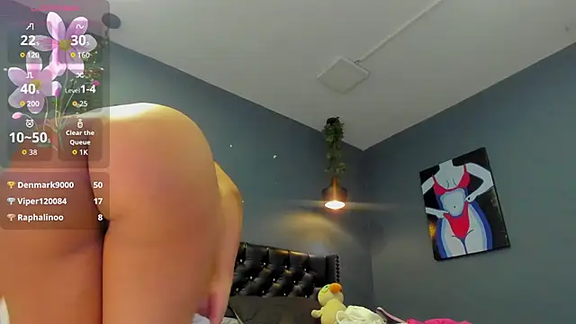 Sophiietaylor online show from November 8, 2025, 11:30 pm