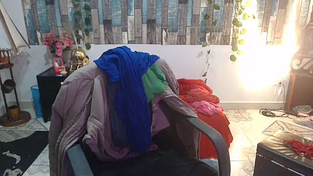 KarimaSarabe online show from September 23, 2025, 9:11 pm