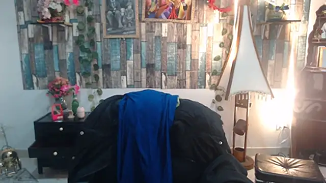 KarimaSarabe online show from November 19, 2025, 8:53 pm