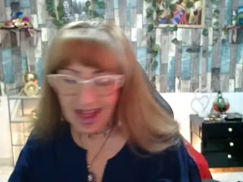 KarimaSarabe online show from March 10, 2025, 8:34 pm