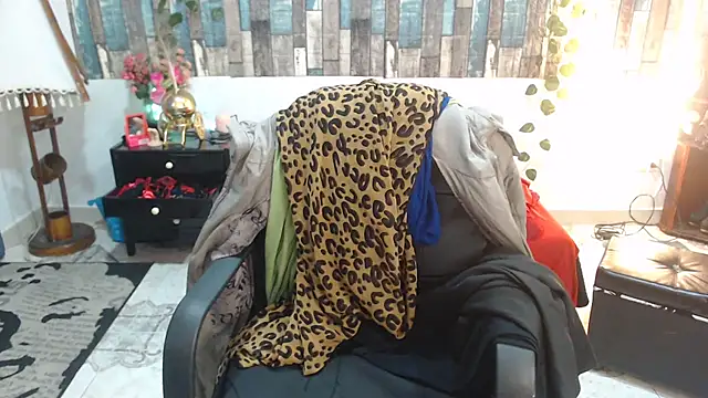 KarimaSarabe online show from October 3, 2025, 9:05 pm