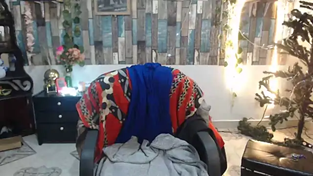 KarimaSarabe online show from December 2, 2025, 10:00 pm