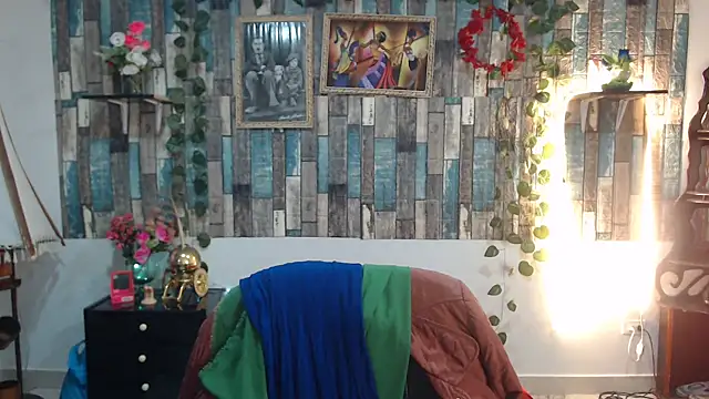 KarimaSarabe online show from September 24, 2025, 9:32 pm