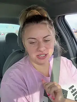 nicolesugarr online show from October 27, 2025, 7:04 pm