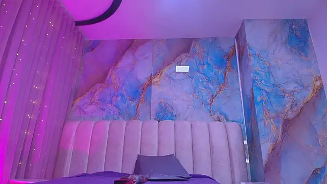  sex mia online show from February 18, 2026, 7:32 pm