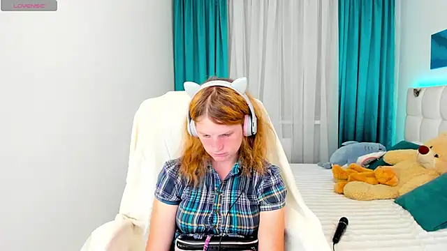 Kathlyn  Heath online show from September 13, 2025, 6:41 pm