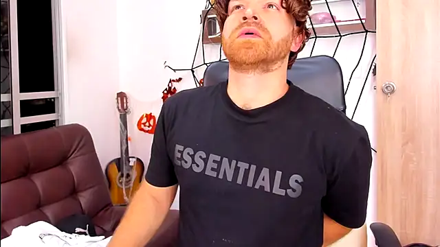 michacosio online show from October 16, 2025, 11:24 pm