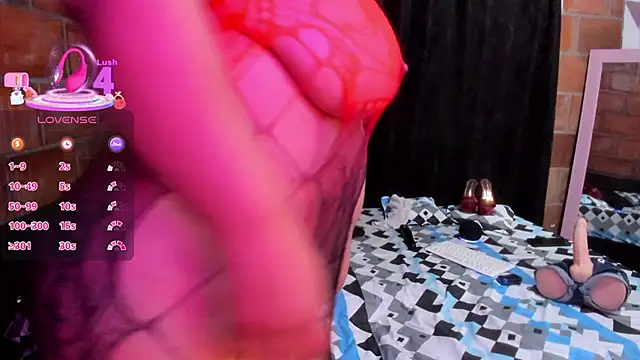 Snapshot of Sofie-Storm chatting on November 14, 2025, 11:03 am Sofie-Storm online show from November 14, 2025, 11:03 am