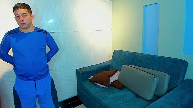 play sex18 online show from December 17, 2025, 8:58 pm