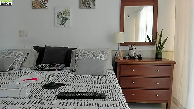 emilyboobs   online show from November 28, 2025, 1:22 pm