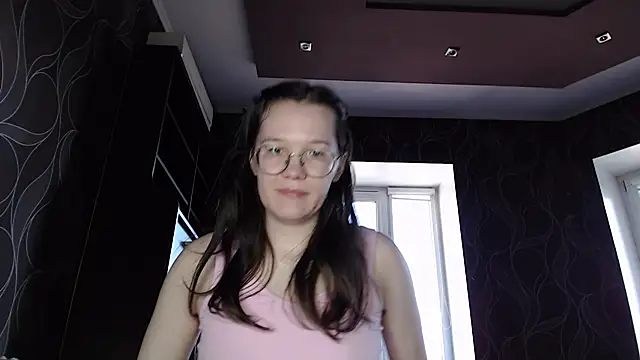 MiriamOr online show from March 21, 2025, 11:12 am