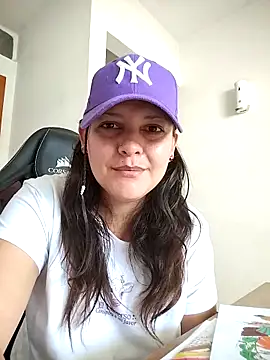 Mia Hampton online show from March 28, 2026, 4:52 pm