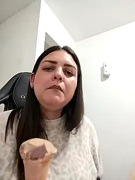 Mia Hampton online show from February 3, 2026, 11:21 pm