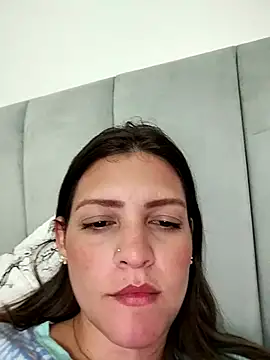 Mia Hampton online show from March 22, 2025, 6:11 am