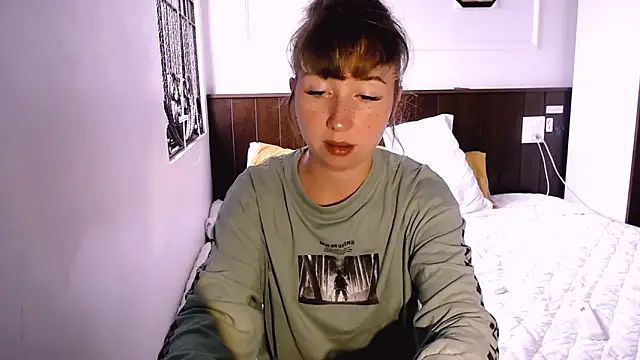 Cosmo Riri online show from March 9, 2025, 5:44 am