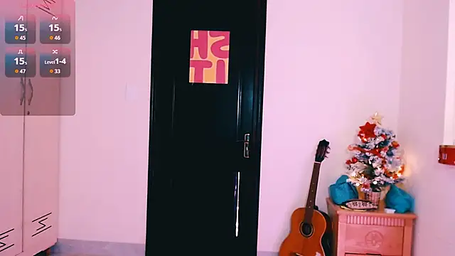 Cosmo Riri online show from December 18, 2025, 5:34 am