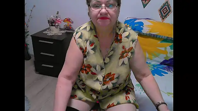 Snapshot of Hyllda chatting on January 31, 2026, 9:46 pm Hyllda online show from January 31, 2026, 9:46 pm