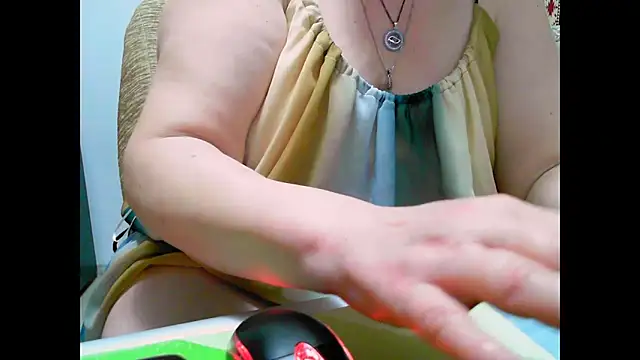 Hyllda online show from March 28, 2026, 9:49 pm