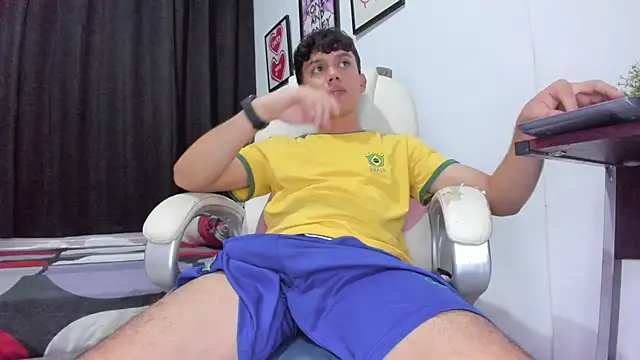 The skinnyguys online show from September 17, 2025, 10:01 pm