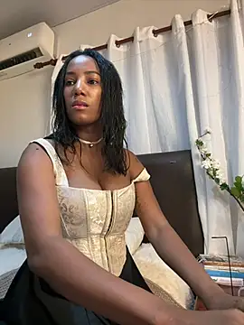 Isabella2603 online show from March 14, 2025, 11:00 pm