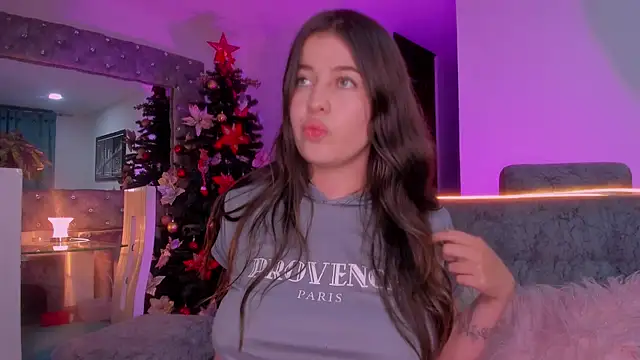 zoe kittylove online show from January 7, 2026, 3:33 am