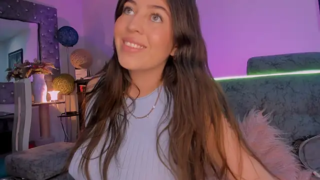 zoe kittylove online show from November 10, 2025, 5:34 am