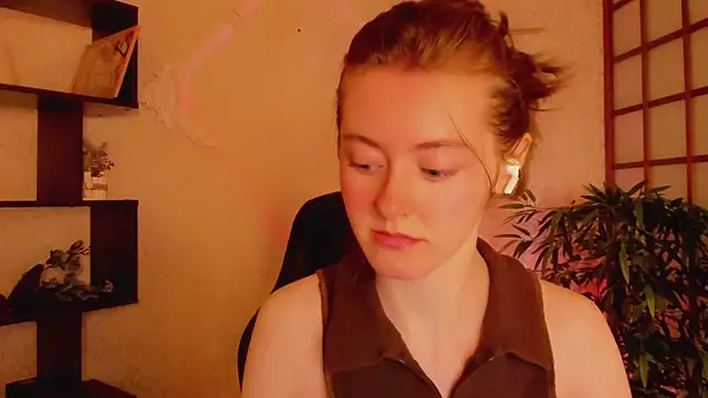 KateCuddle online show from March 13, 2025, 2:27 am