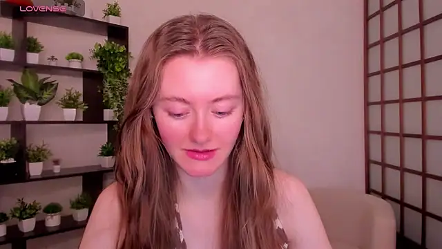 KateCuddle online show from October 23, 2025, 2:43 am