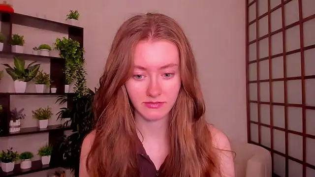 KateCuddle online show from September 25, 2025, 2:39 am