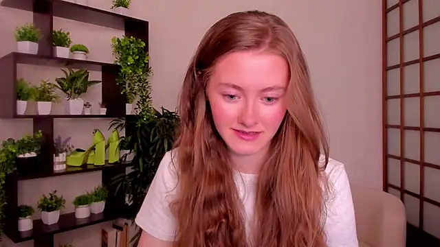 KateCuddle online show from September 10, 2025, 2:43 am