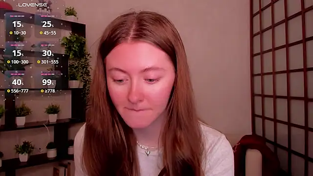 KateCuddle online show from May 26, 2026, 2:42 am