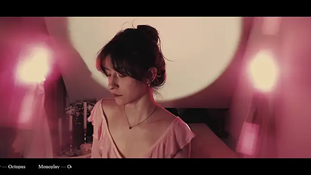 WebCora online show from March 24, 2026, 4:51 pm